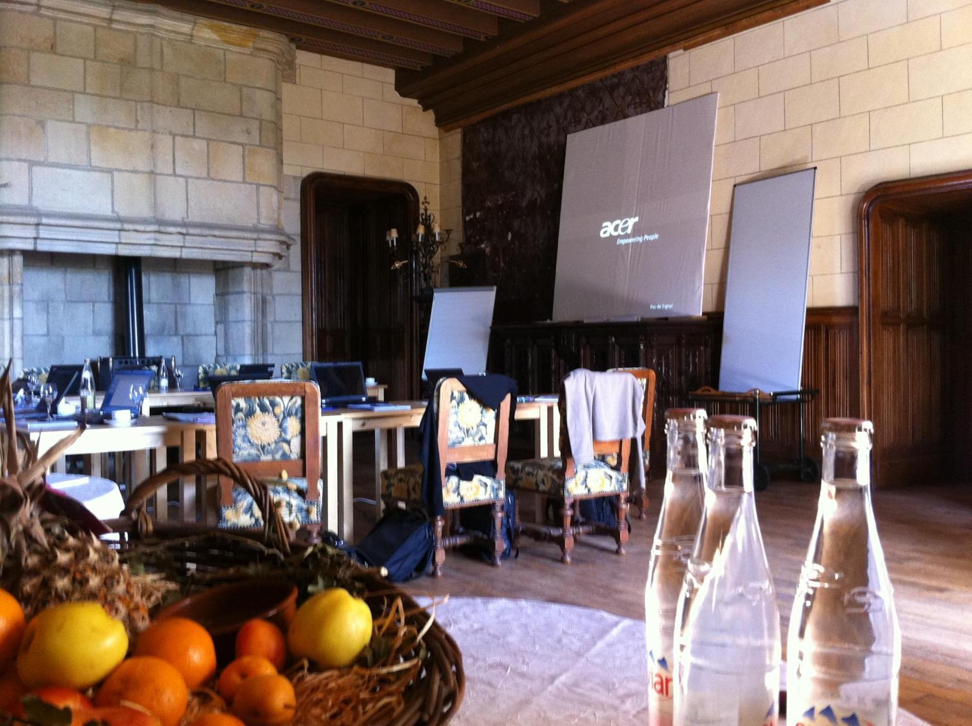 Chateau De Busset מראה חיצוני תמונה