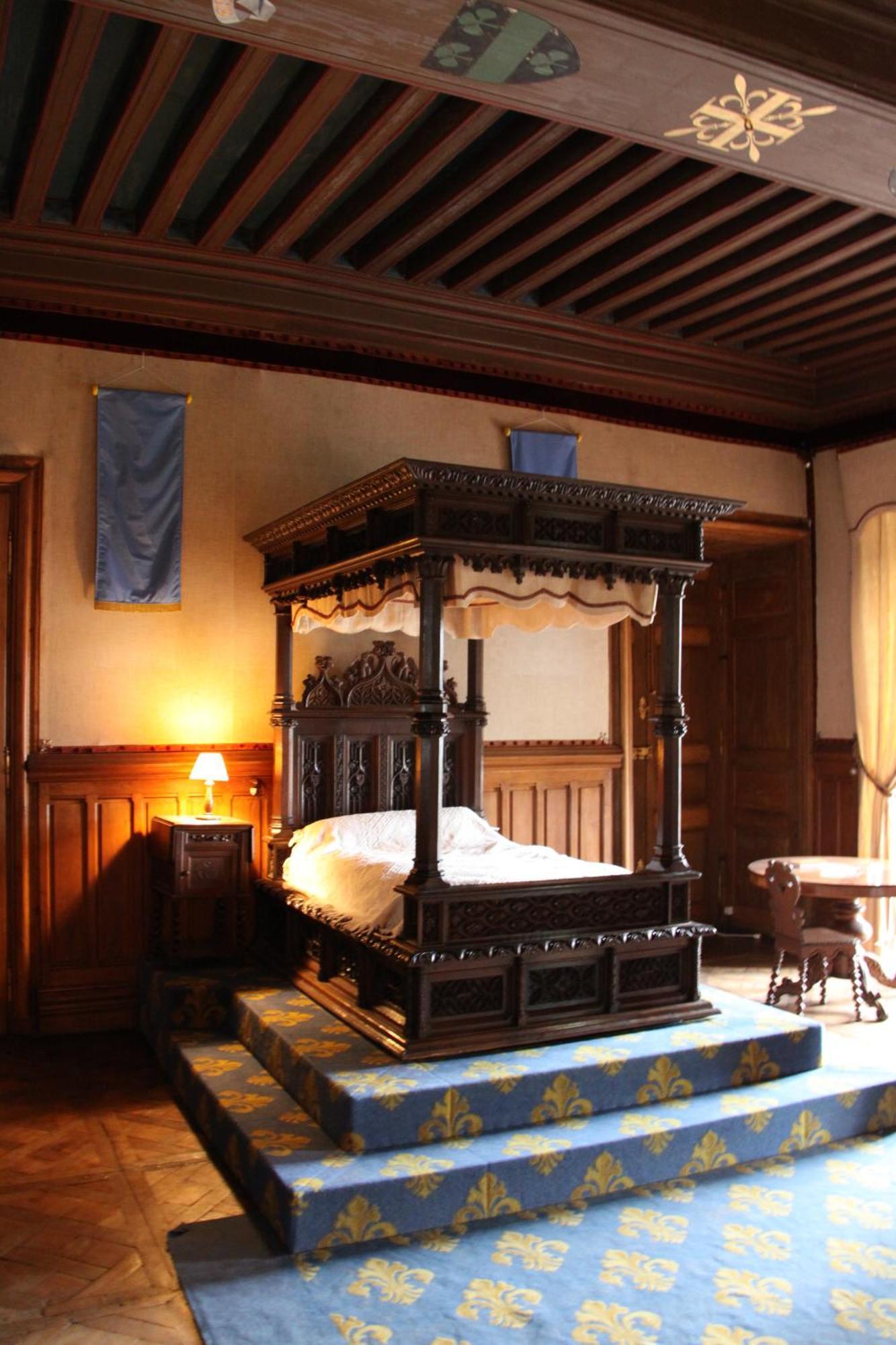 Chateau De Busset מראה חיצוני תמונה
